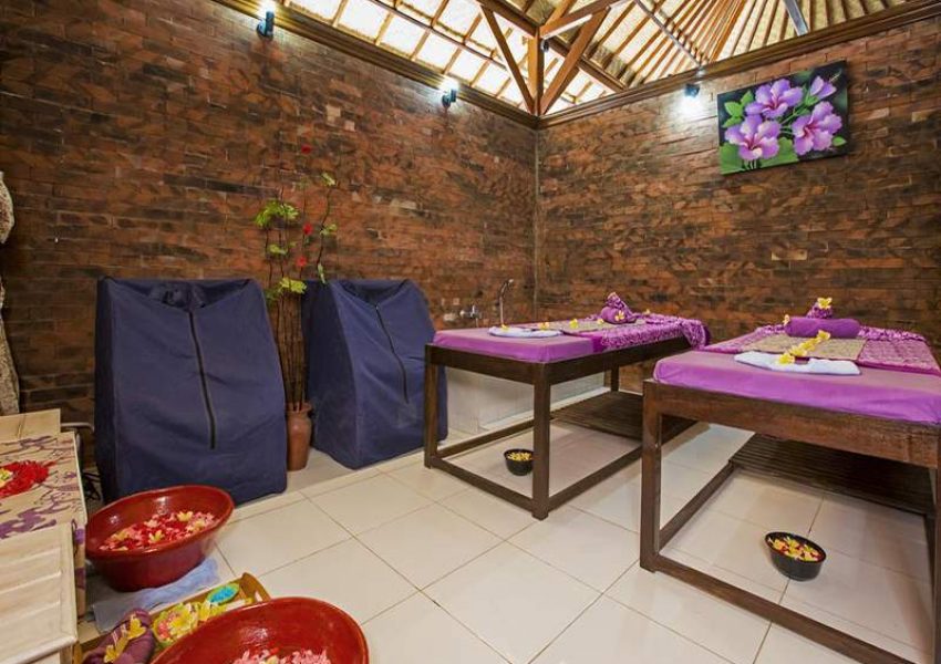 Kubal Villa and Restaurant 8